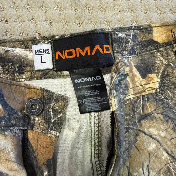 4 Pairs of Camouflage Hunting Pants - Picture 6 of 7